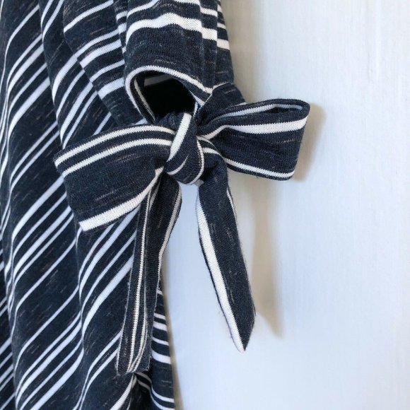 Two by Vince Camuto Asymmetric Hem Top - Picture 5 of 7